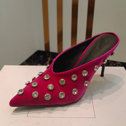 Walk down the runway filled with diamond slippers with high heels Vintage suede pointed stiletto heels elegant diamond half bag drag