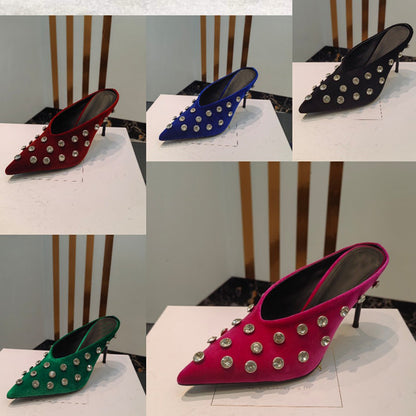 Walk down the runway filled with diamond slippers with high heels Vintage suede pointed stiletto heels elegant diamond half bag drag