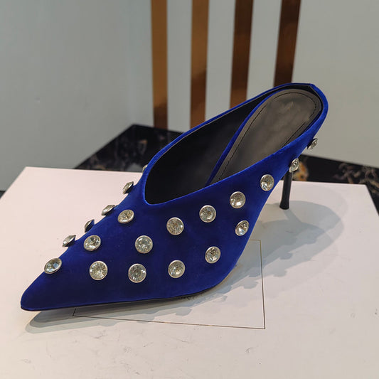 Walk down the runway filled with diamond slippers with high heels Vintage suede pointed stiletto heels elegant diamond half bag drag