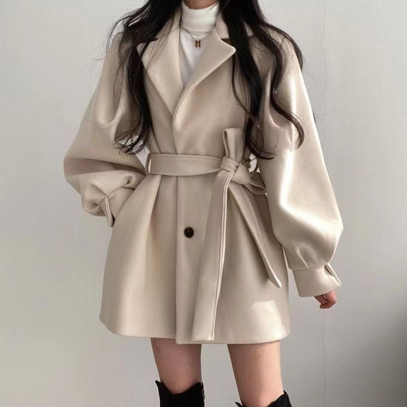 Hepburn style black woolen coat Women's Autumn Winter 2024 new small waist thickened medium long woolen coat