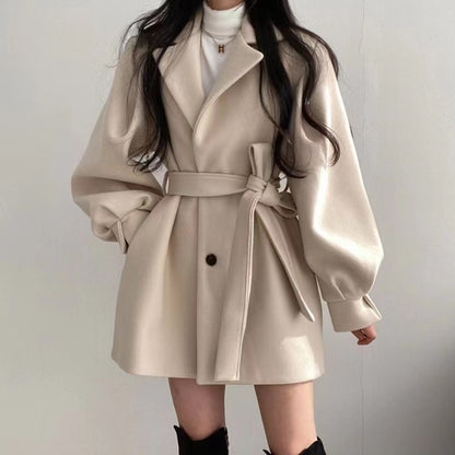 Hepburn style black woolen coat Women's Autumn Winter 2024 new small waist thickened medium long woolen coat