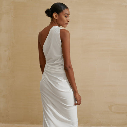 single shoulder hanging neck irregular dress European and American women vacation temperament elegant sexy even MIDI skirt