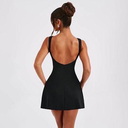 Backless dress